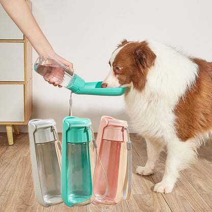 Portable Folding Dog Water Bottle - 550ml Large Capacity for Outdoor Adventures with Your Medium to Large Dog